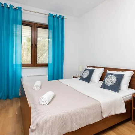 Villa 4 Pory Roku By Noclegi Renters Jastrzebia Gora Exterior photo